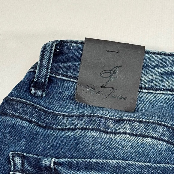 NWT Poetic Justice Verla Boyfriend Jeans Dark Wash Distressed Bleached Size 28 R - Picture 13 of 13